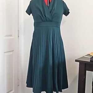 Forest Green, short-sleeved dress, M